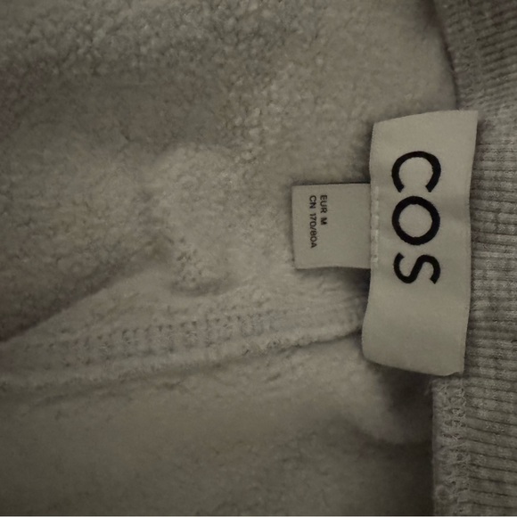 COS Gray Cropped Sweatpants - Picture 3 of 3